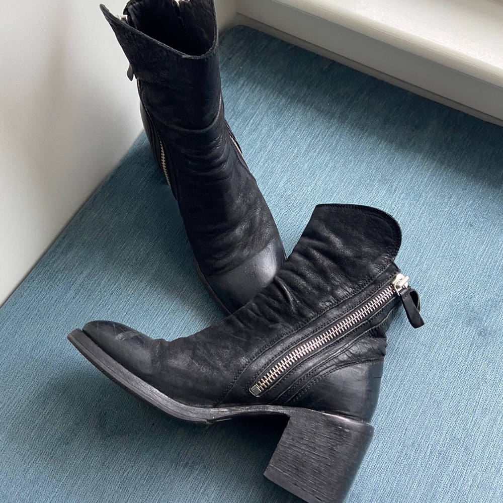 MOMA Italian Made Booties - Picture 3 of 7